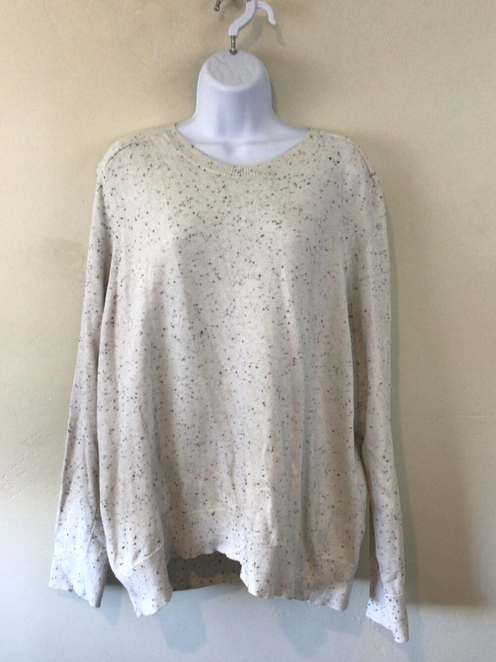 3/$10💕 Lucky Brand White Oversized Crewneck Sweater